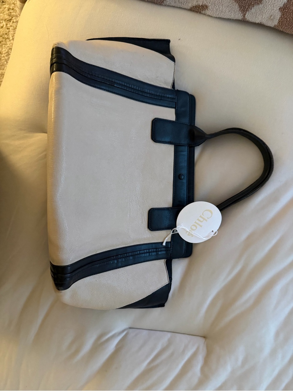 Chloé Allison E-WTwo-Tone Cream and Black Leather Tote